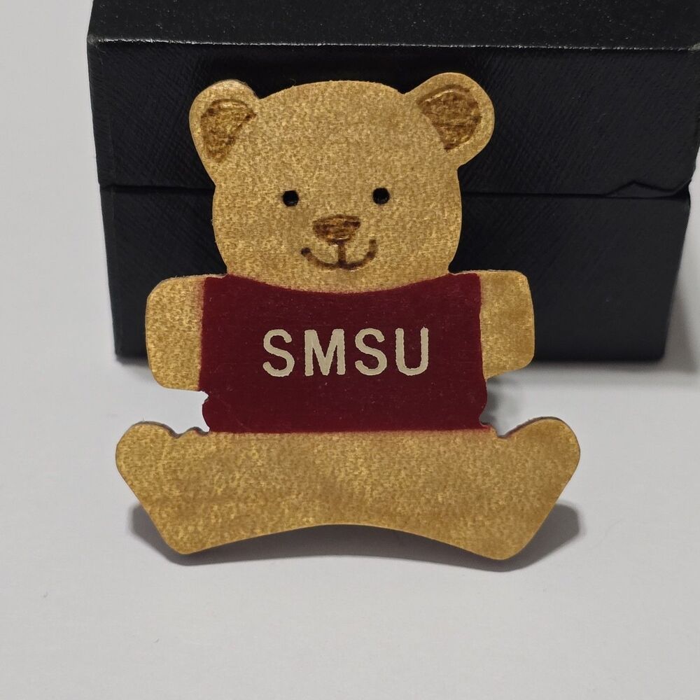 Vintage SMSU Teddy Bear Wooden Pinback Pin Souvenir College University Travel